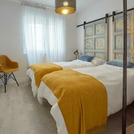 Escalerilla Plaza Mayor * León